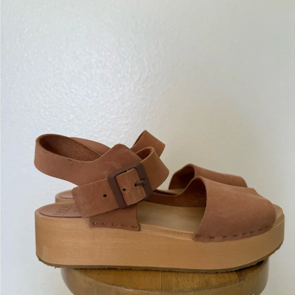 BRYR Light Terracotta Leather Platform Clog - Picture 6 of 9